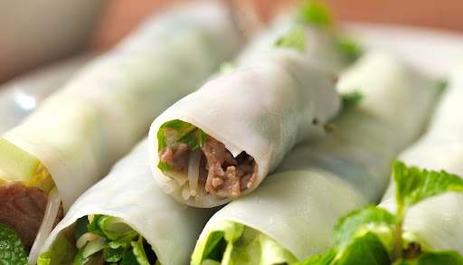 Pho Cuon (Fresh Spring Rolls)